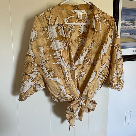 H&M Tops - Golden/Brown and White Tie-Front Blouse